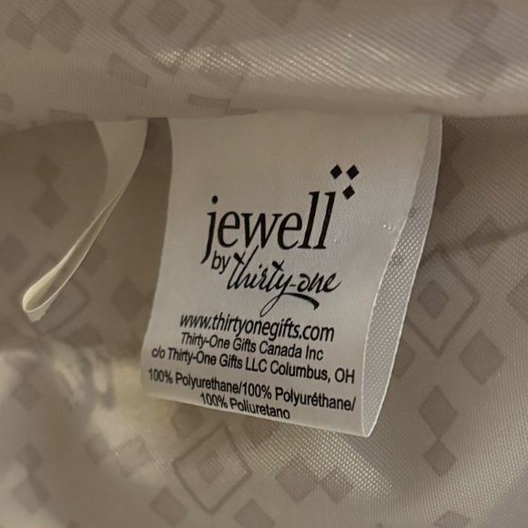 Thirty One Brand Large Shoulder Tote - help me find someone with HEA… - Picture 8 of 14